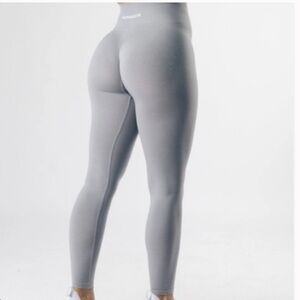 Alphalete amplify light grey size XS used worn a come times